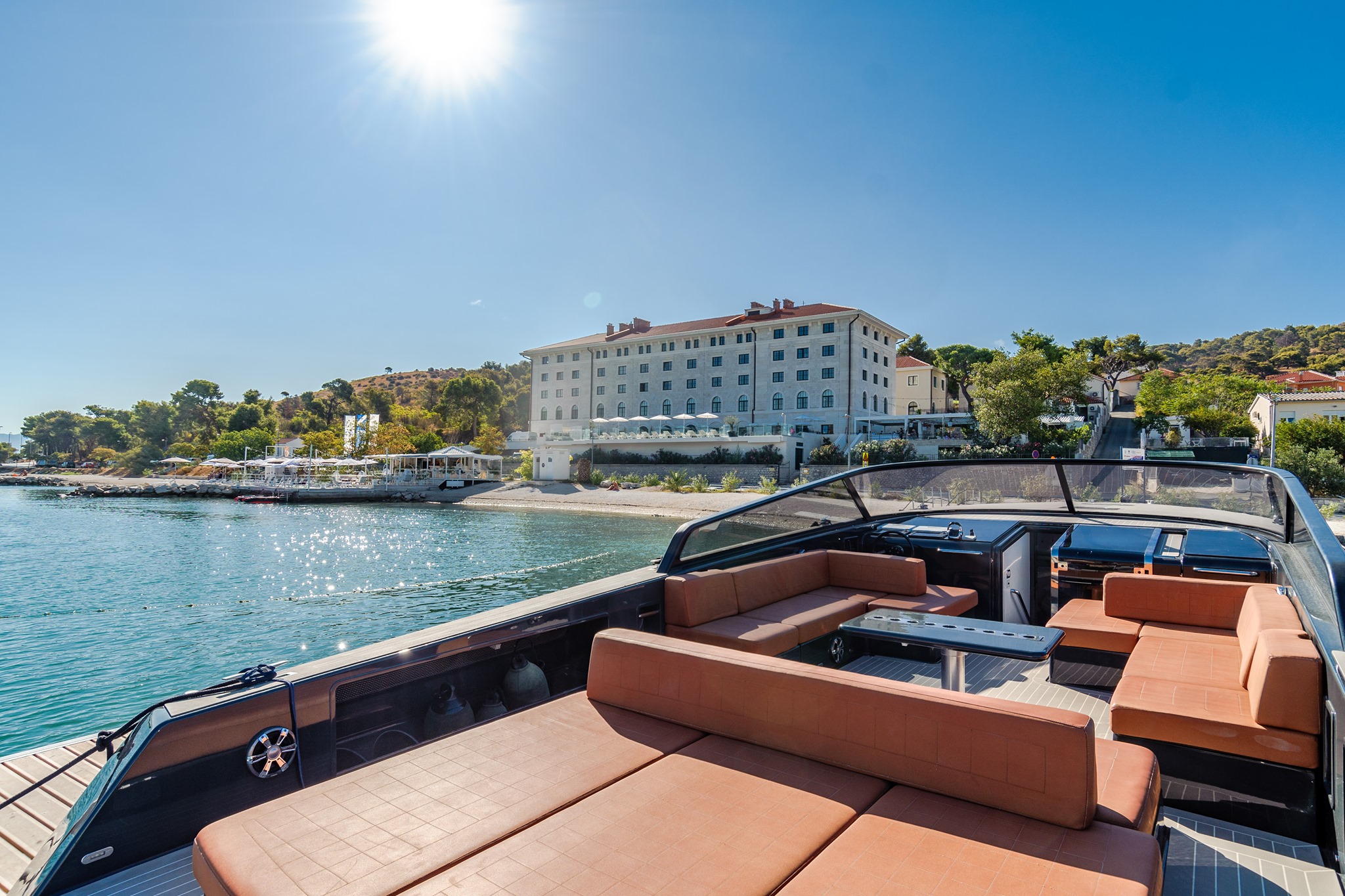 brown hotel trogir